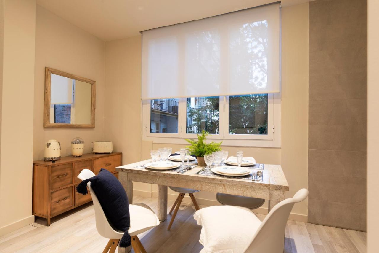 Apartment mit Balkon