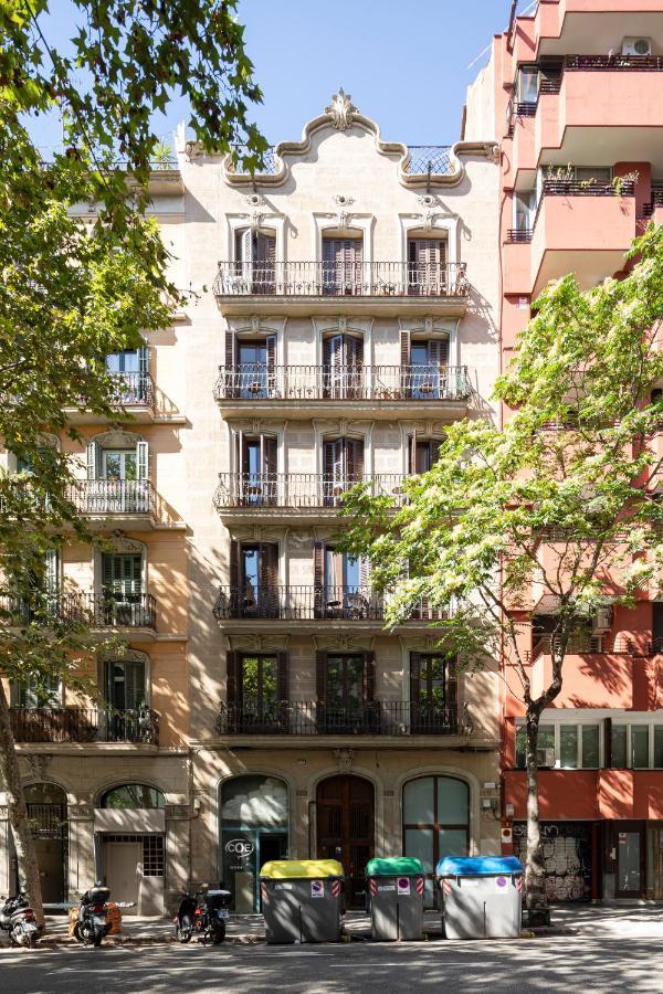Apartment mit Balkon